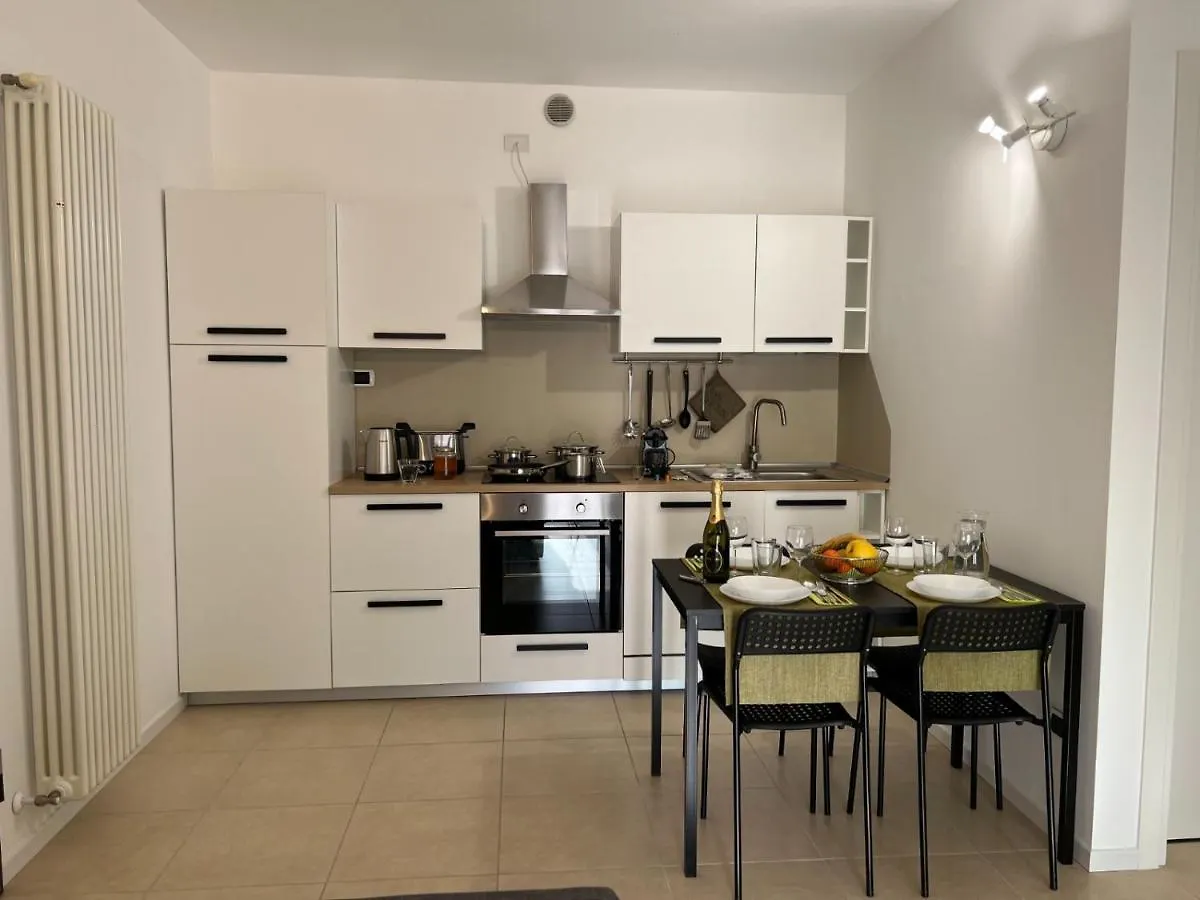 Alexandra'S Sunset Apartment Domaso
